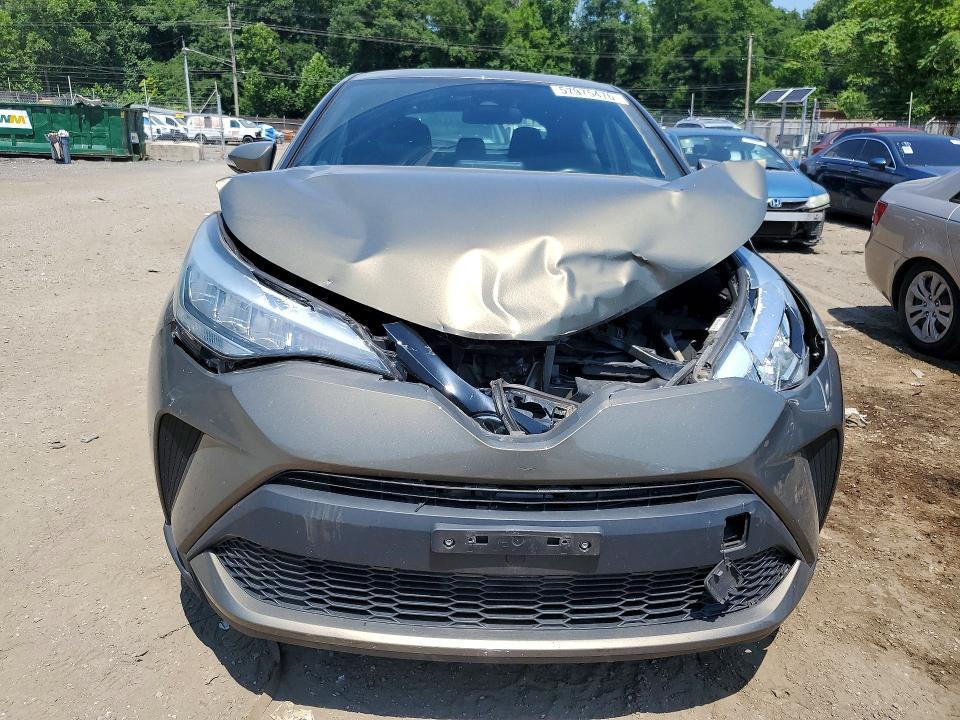 2021 Toyota C-hr xle