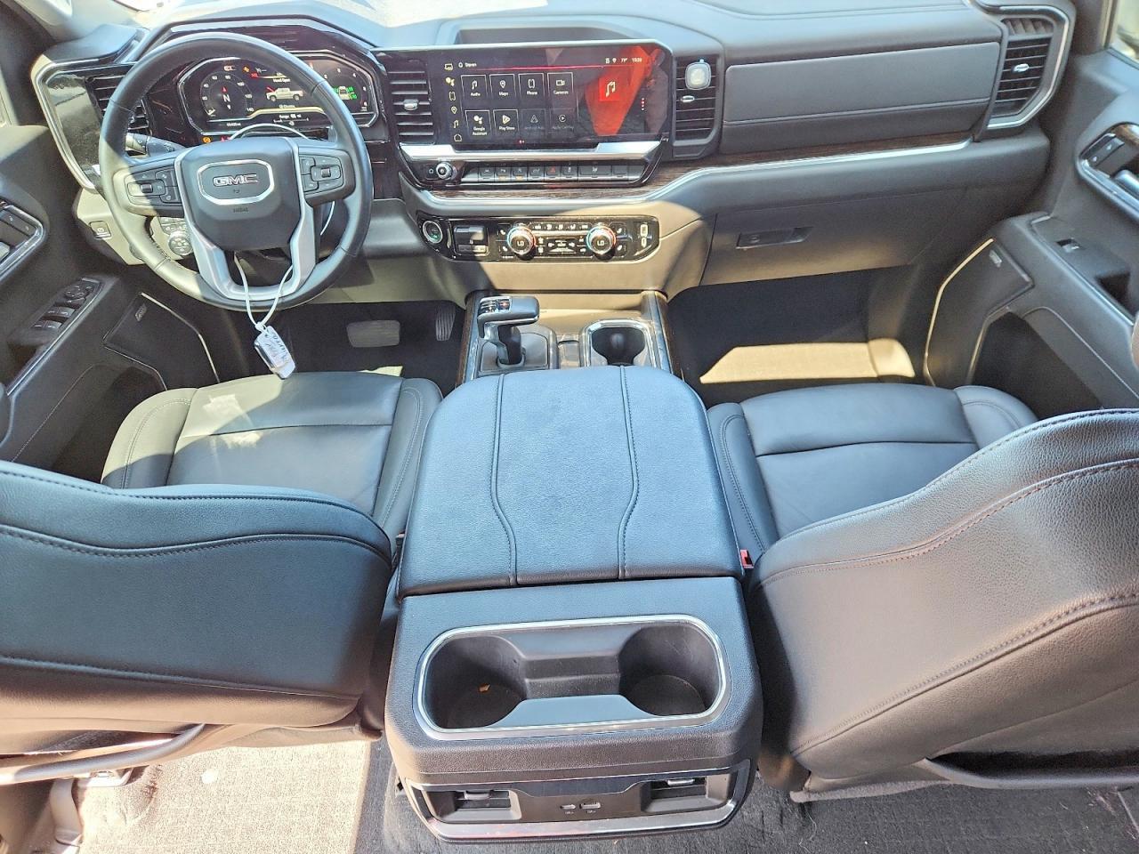 2024 GMC Sierra K1500 Elevation