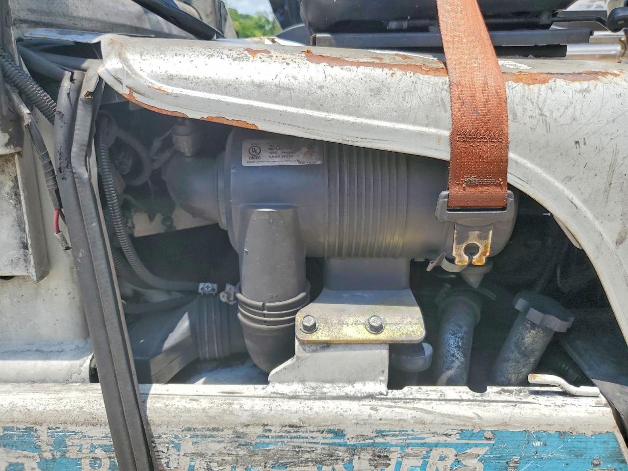 2014 Unicariers 2014 Nissan Forklift