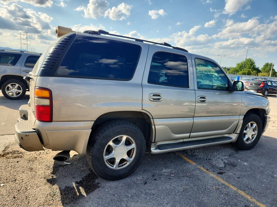 2002 GMC Denali