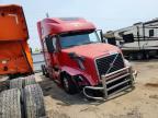 2006 Volvo VNL Semi Truck