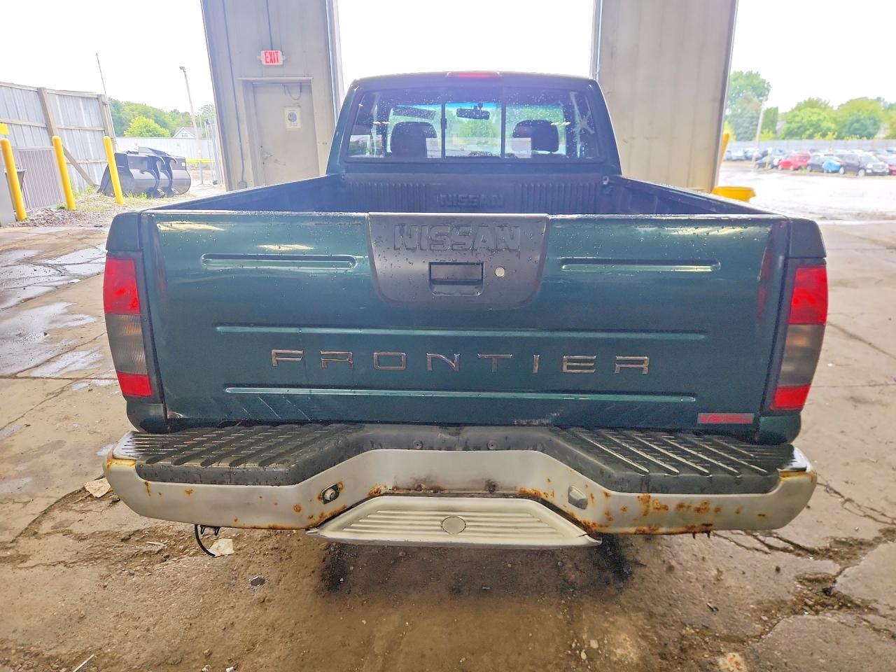 2001 Nissan Frontier SC