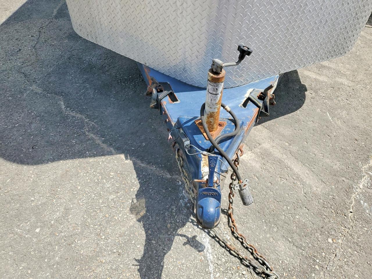 2002 Trail-Et Trailers  Livestock Trailer Horse Trailer