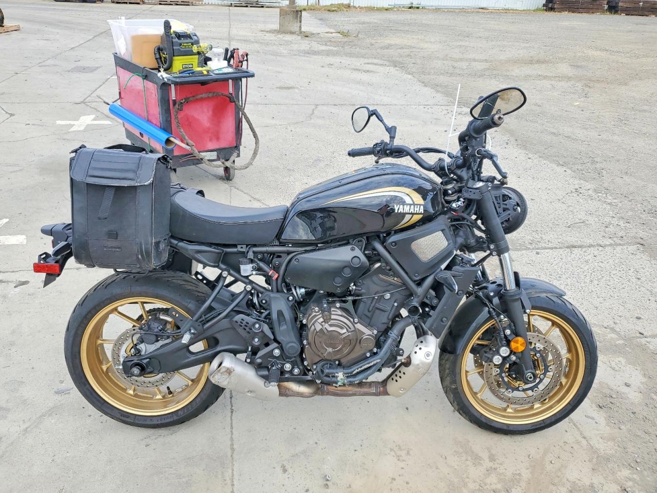 2025 Yamaha MTM690