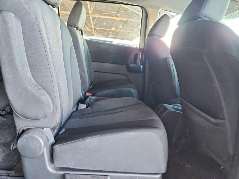 2014 Mazda 5 Sport