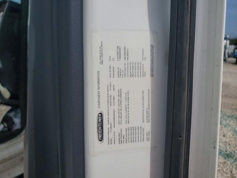 2019 Freightliner Cascadia 126 Semi Truck