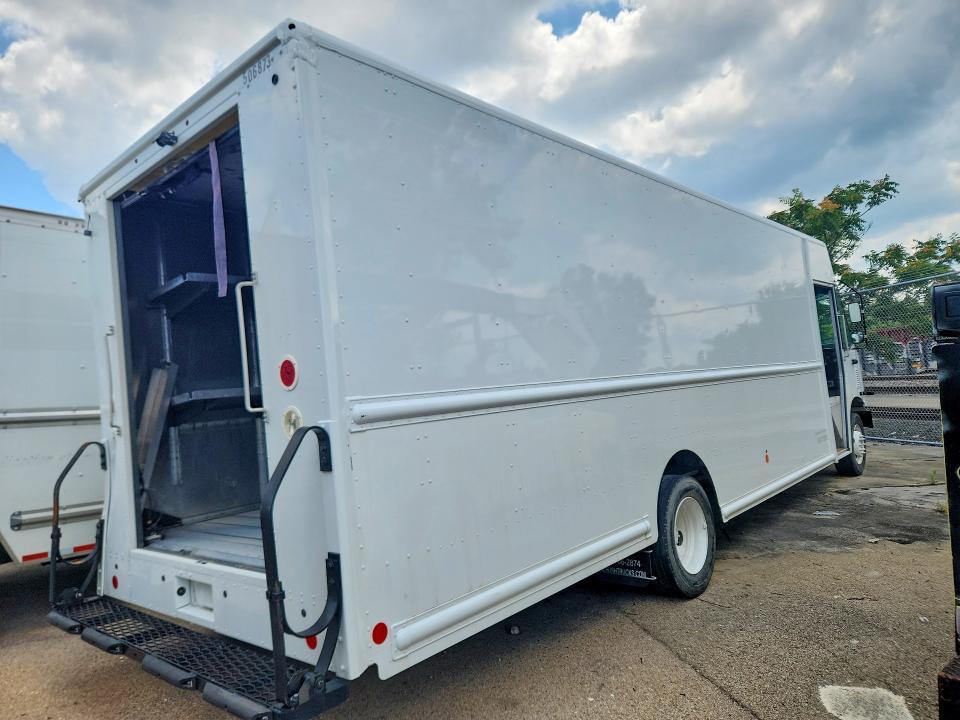 2021 Ford F59 Delivery Truck