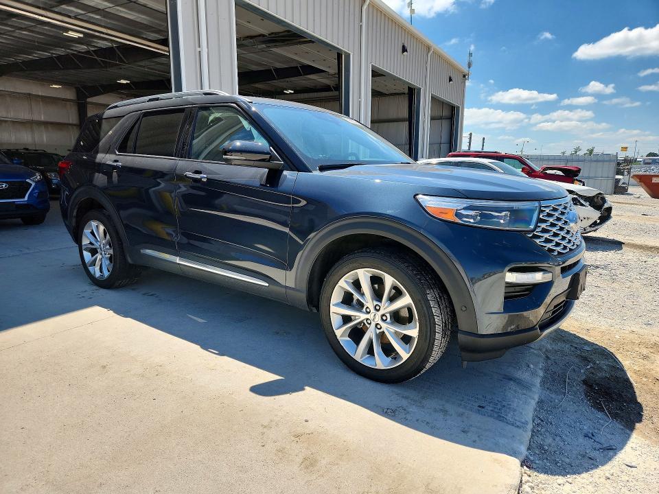 2022 Ford Explorer Platinum