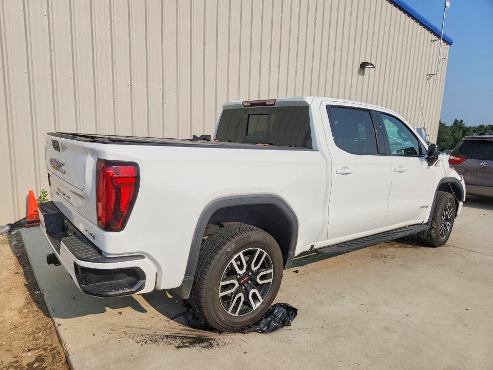 2022 GMC Sierra Limited K1500 AT4