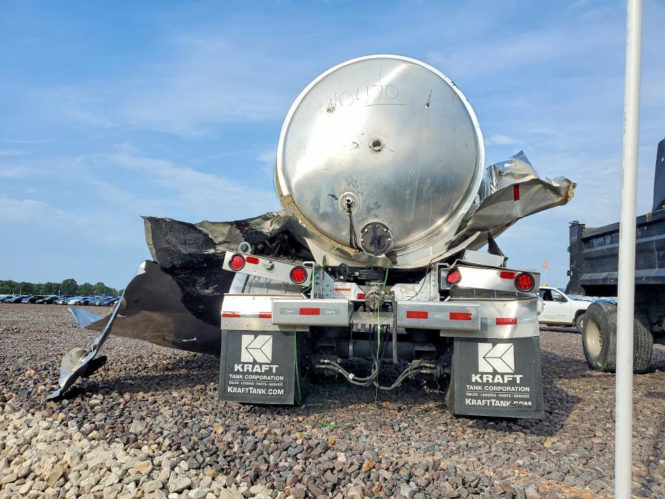 2025 Etnyre Tank Trailer
