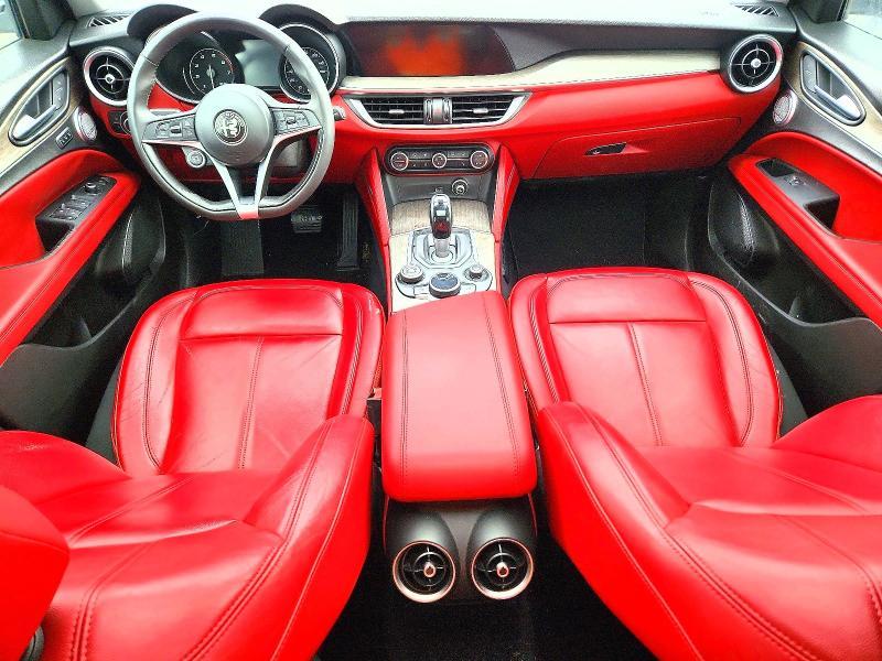 2018 Alfa Romeo Stelvio ti