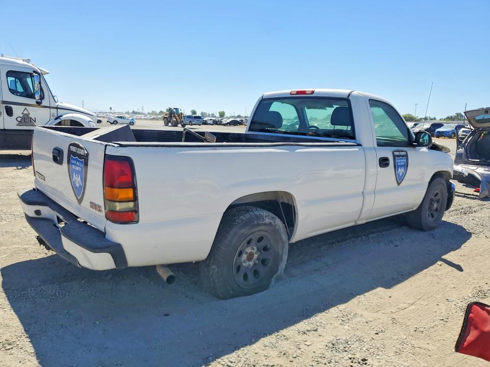 2005 GMC New Sierra C1500