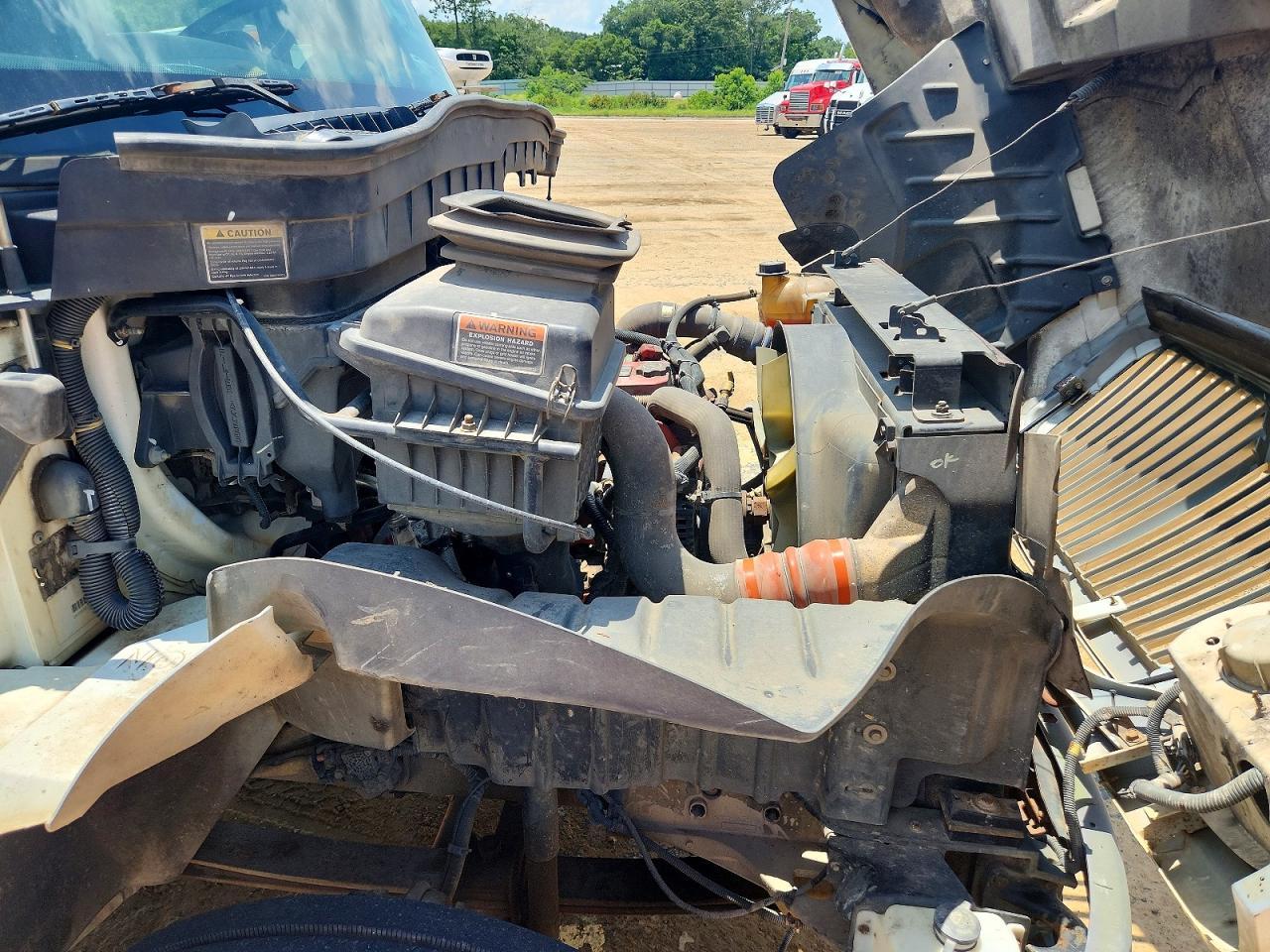 2015 International 4300 Flatbed Truck