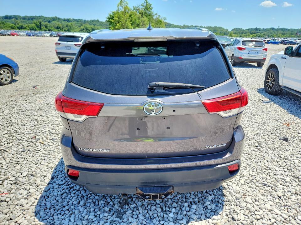2017 Toyota Highlander xle