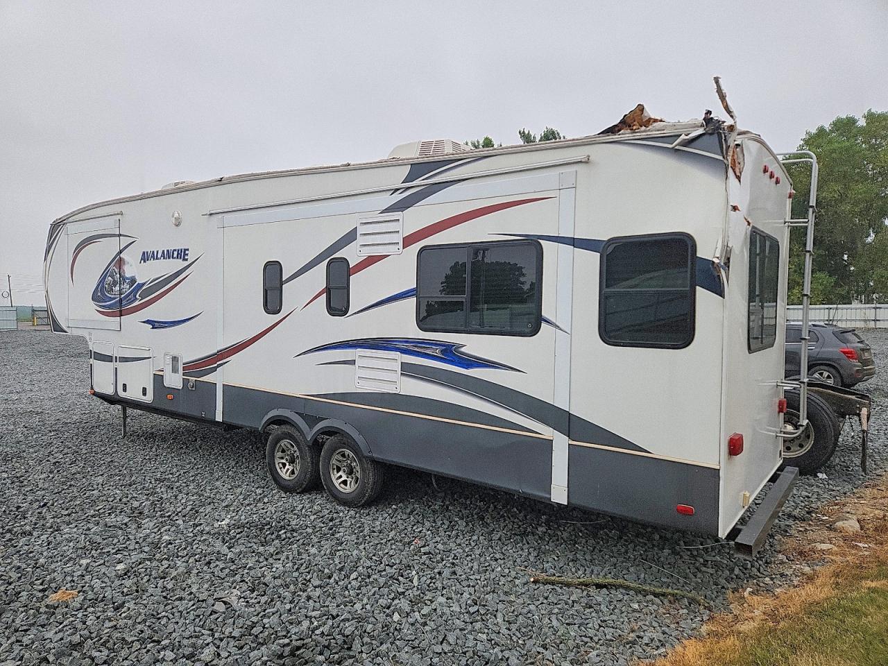 2013 Keystone Avalanche Camper