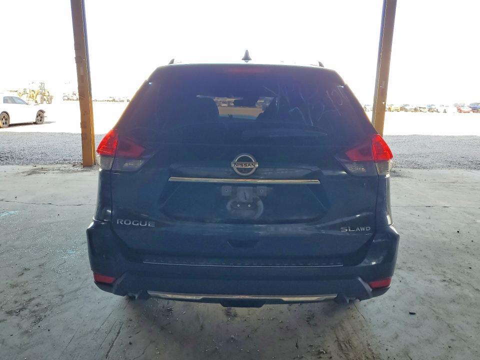 2018 Nissan Rogue s