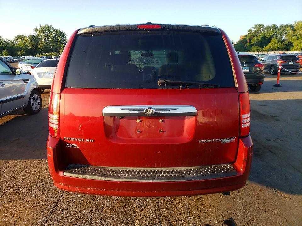2010 Chrysler Town & Country Touring