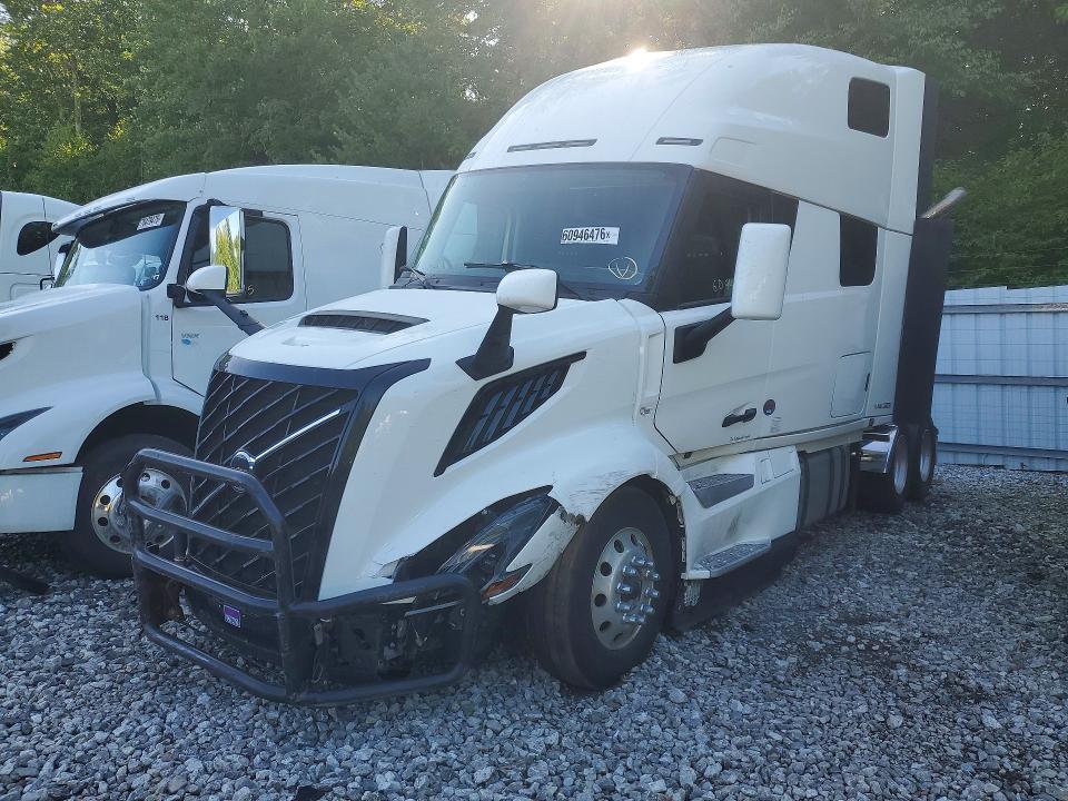 2025 Volvo VNL Semi Truck