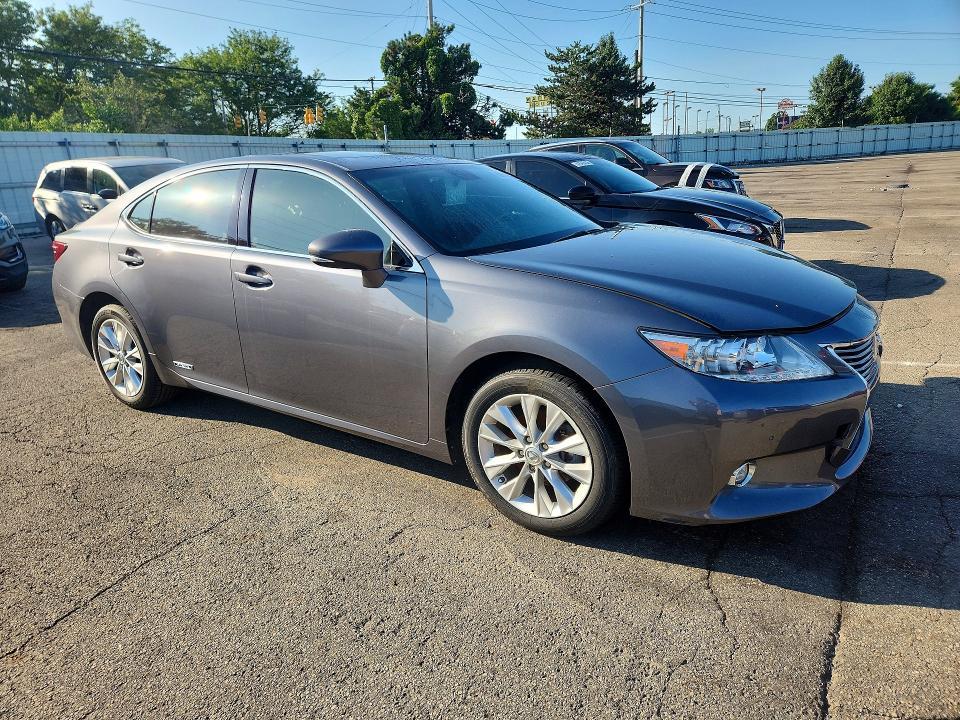 2014 Lexus Es 300h