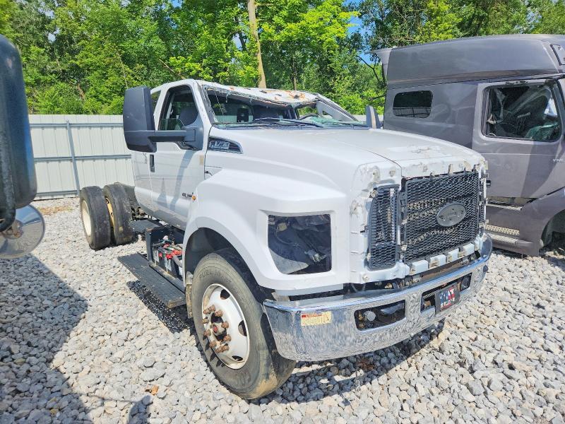 2022 Ford F750 Super Duty