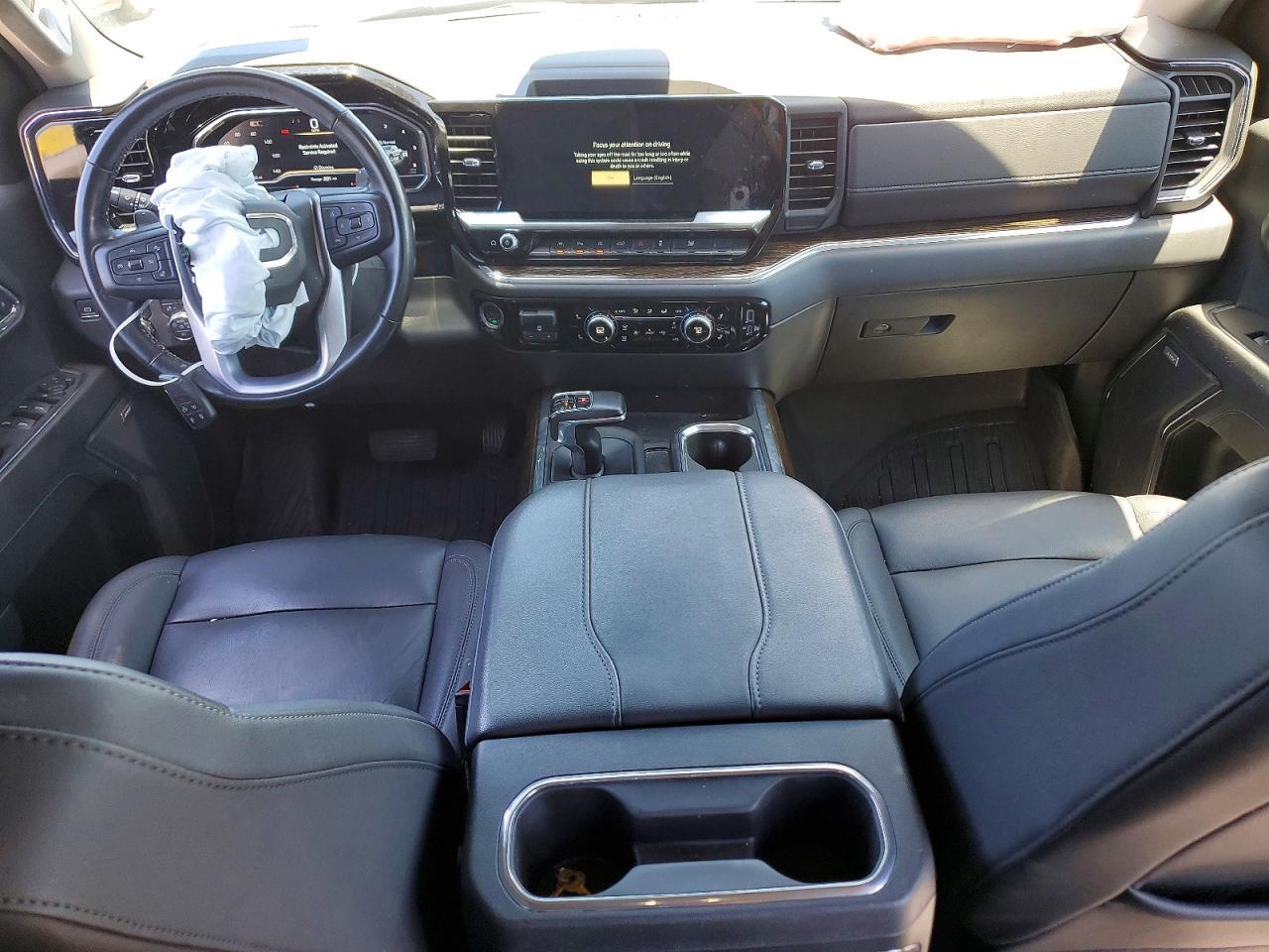 2025 GMC Sierra K1500 Elevation