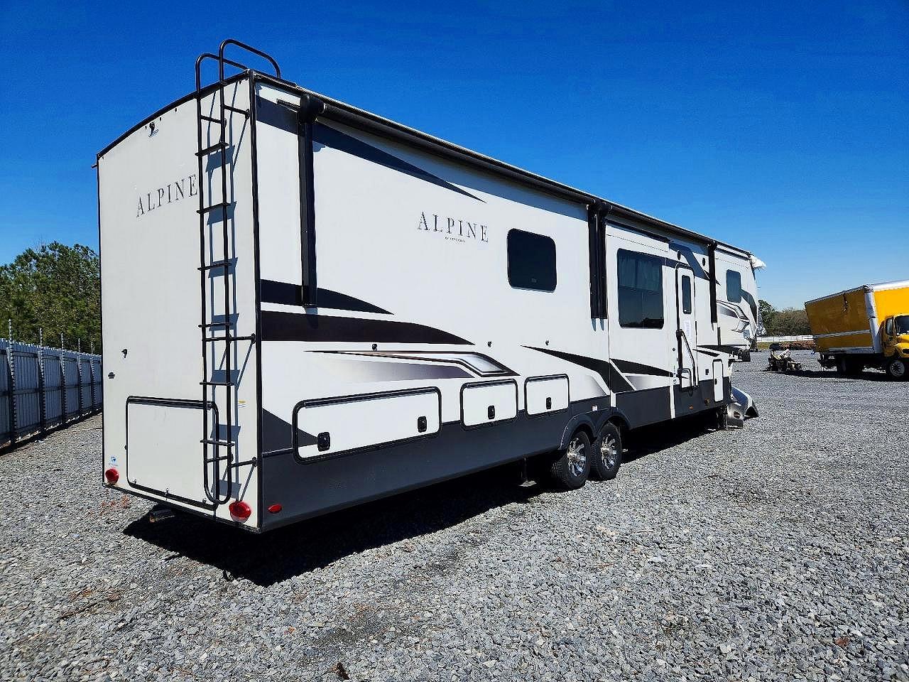 2023 Keystone Alpine Camper
