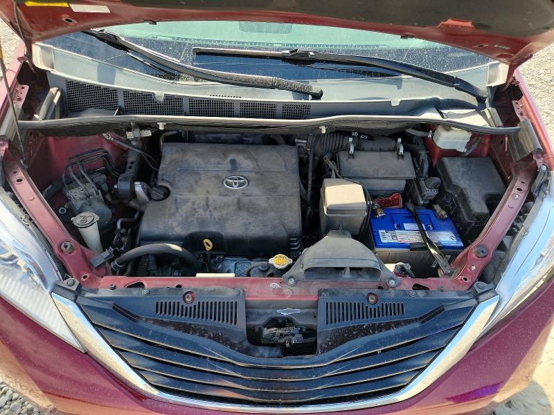 2013 Toyota Sienna le