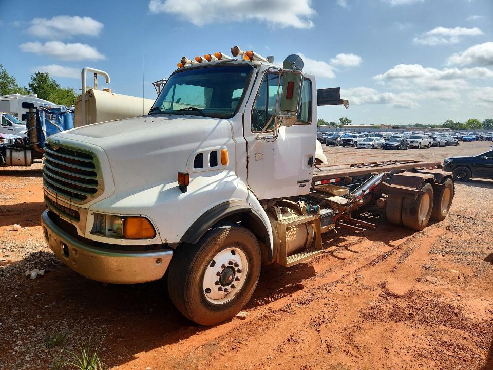 2004 Sterling LT 9500