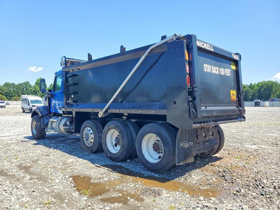2020 Peterbilt 567
