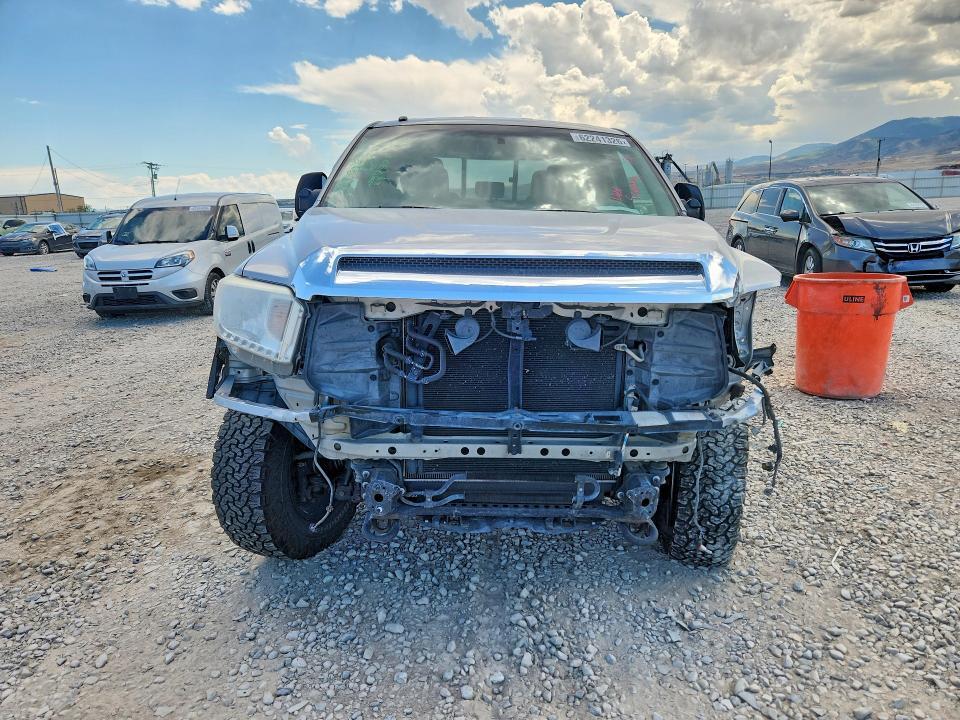 2015 Toyota Tundra SR5