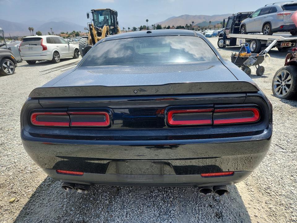 2015 Dodge Challenger sxt