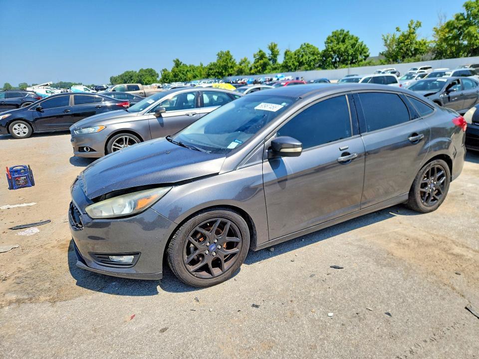 2016 Ford Focus se