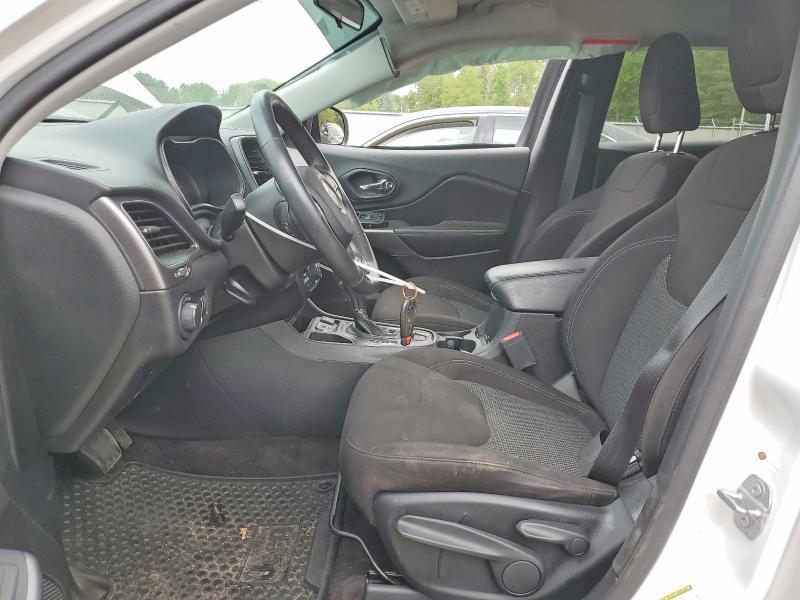 2019 Jeep Cherokee Sport