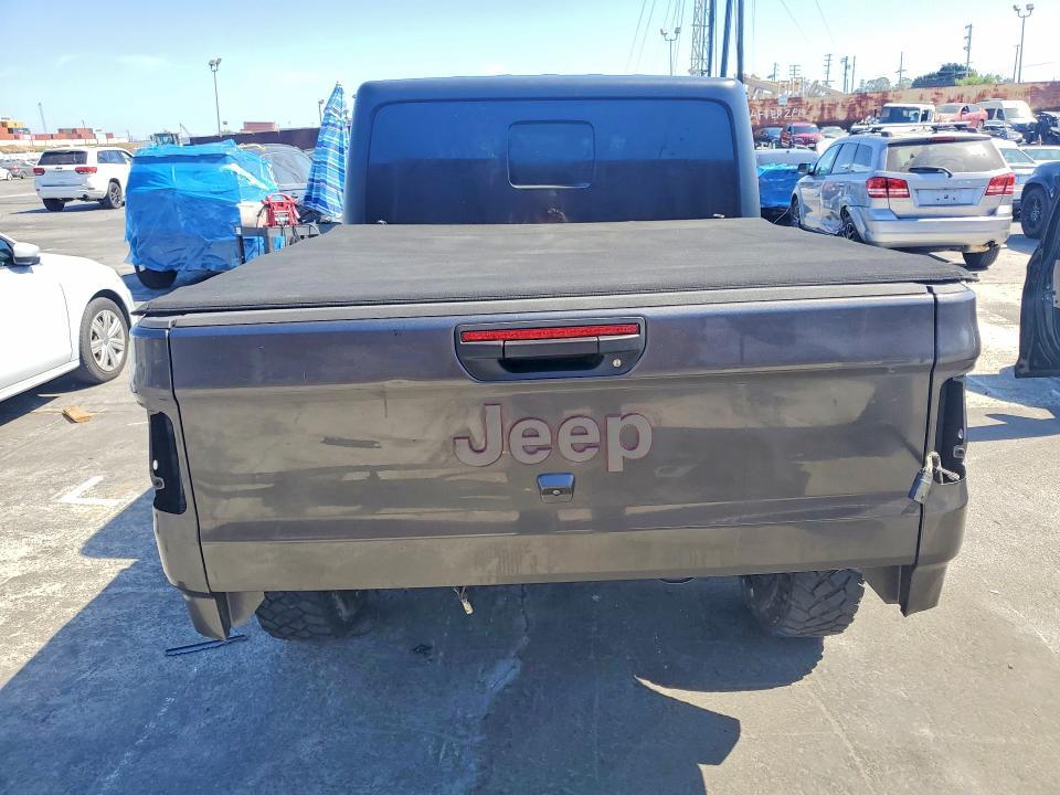 2020 Jeep Gladiator Sport
