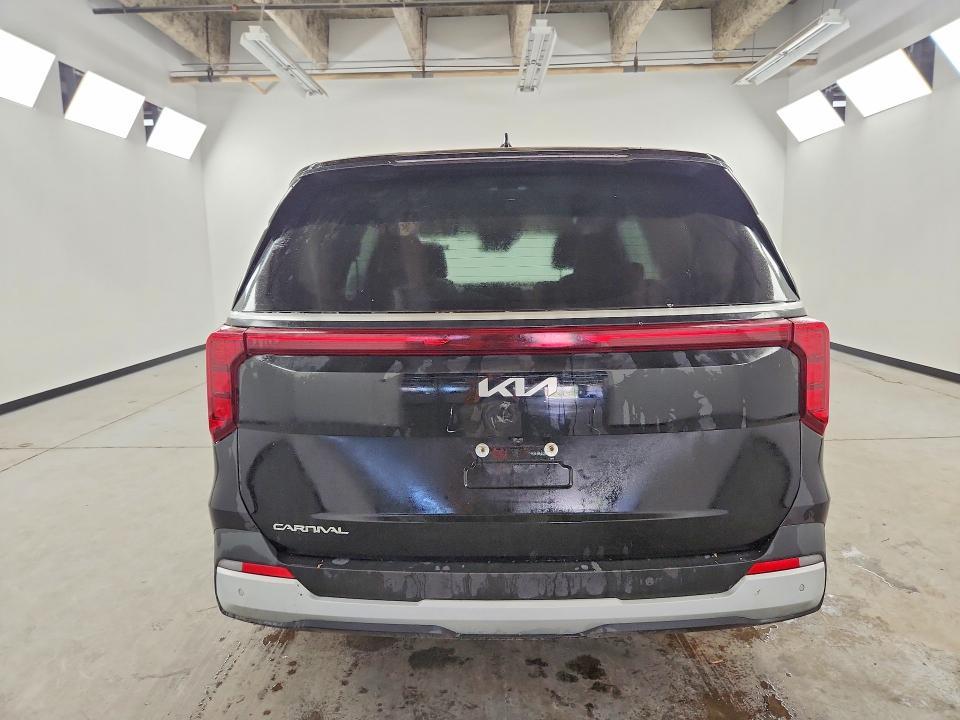 2026 KIA Carnival lxs
