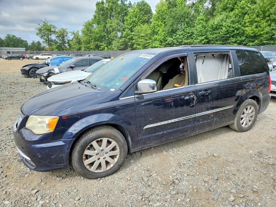2011 Chrysler Town & Country Touring l