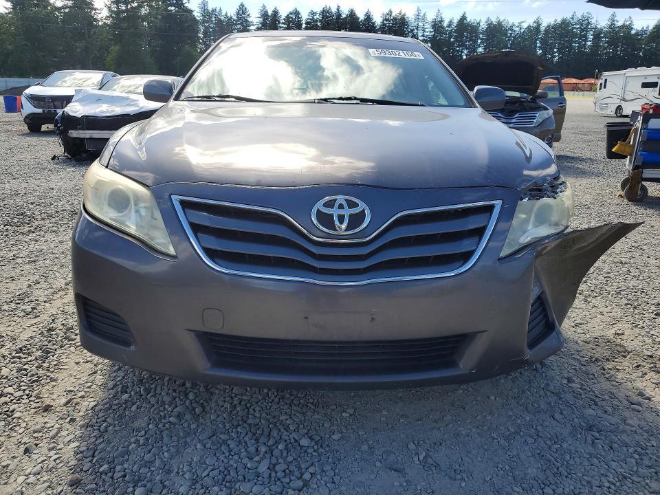 2011 Toyota Camry le