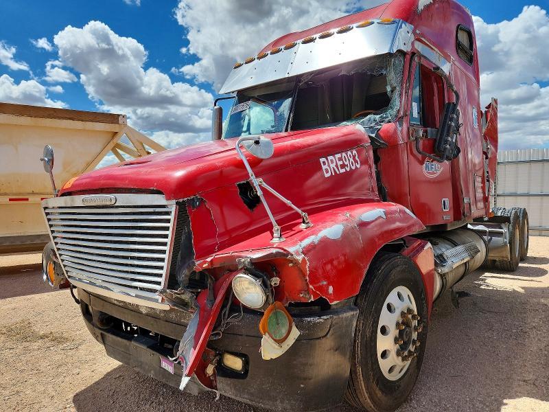 2001 Freightliner CST120 Semi Truck