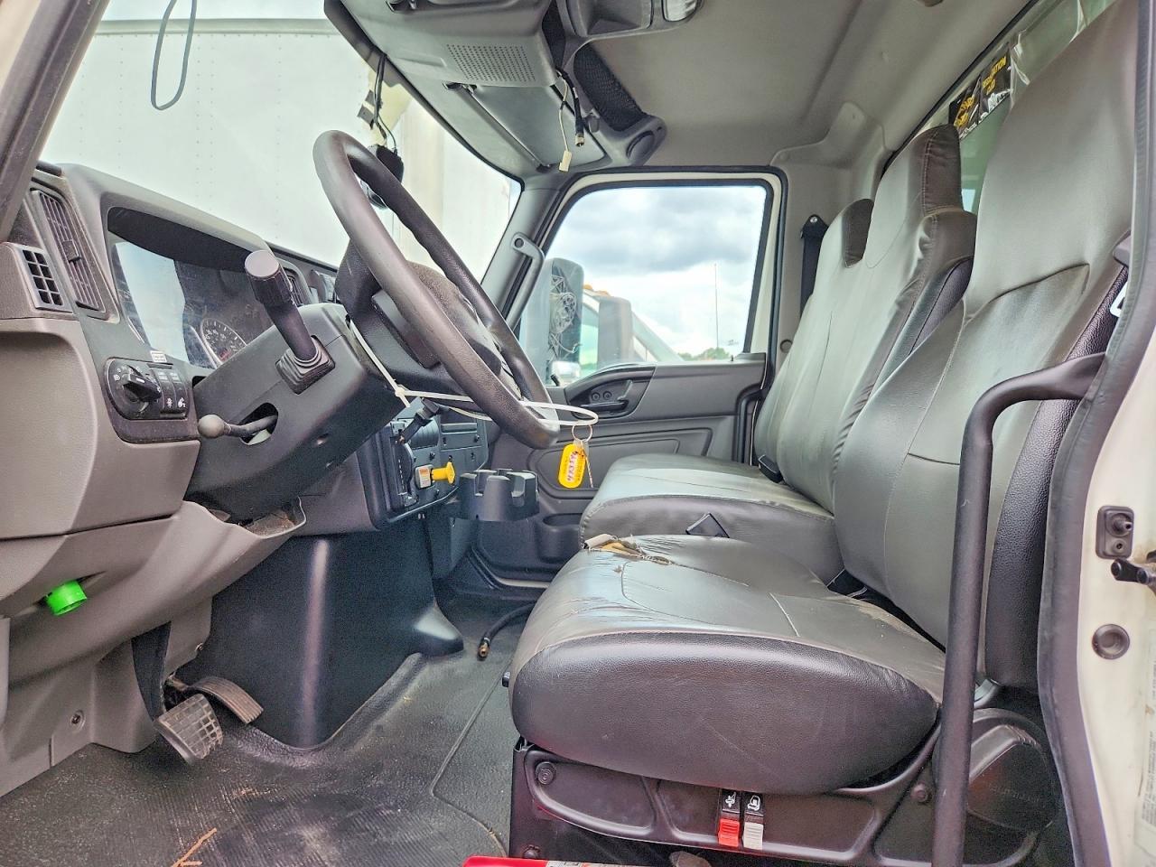 2022 International MV607 BOX Truck