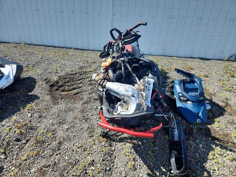 2025 Skidoo Snowmobile