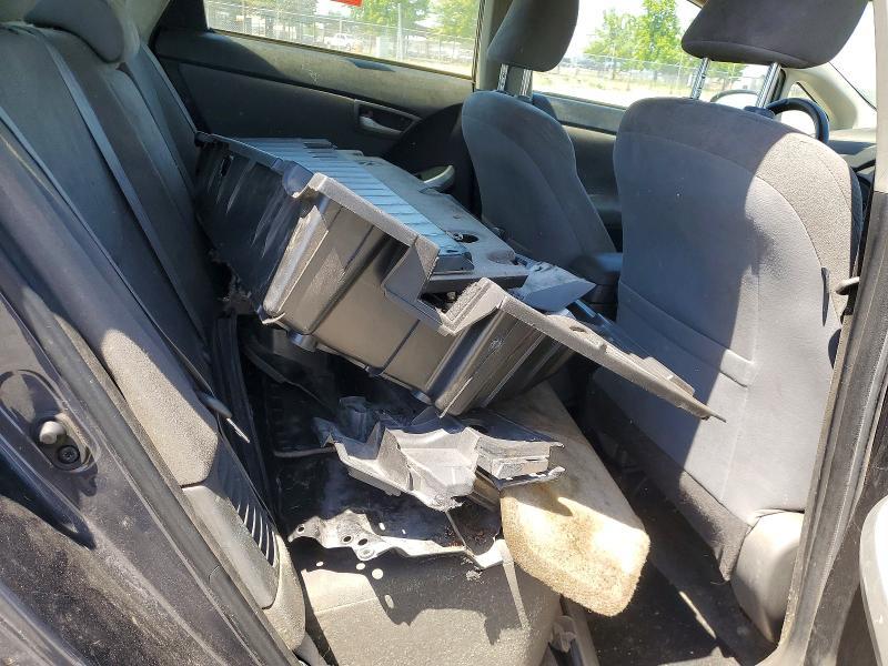 2015 Toyota Prius two