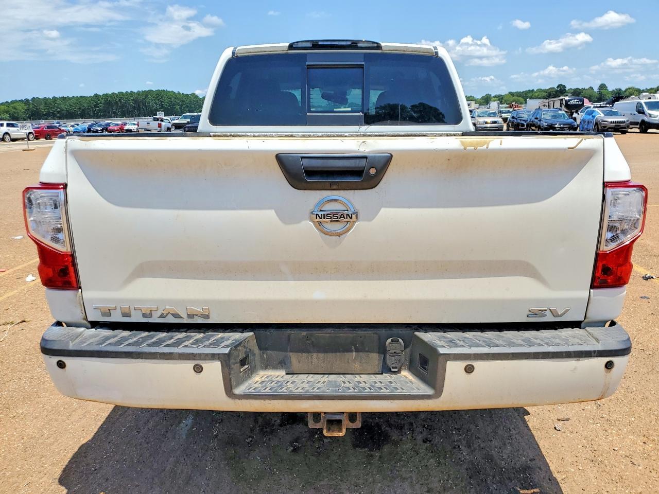 2017 Nissan Titan SV