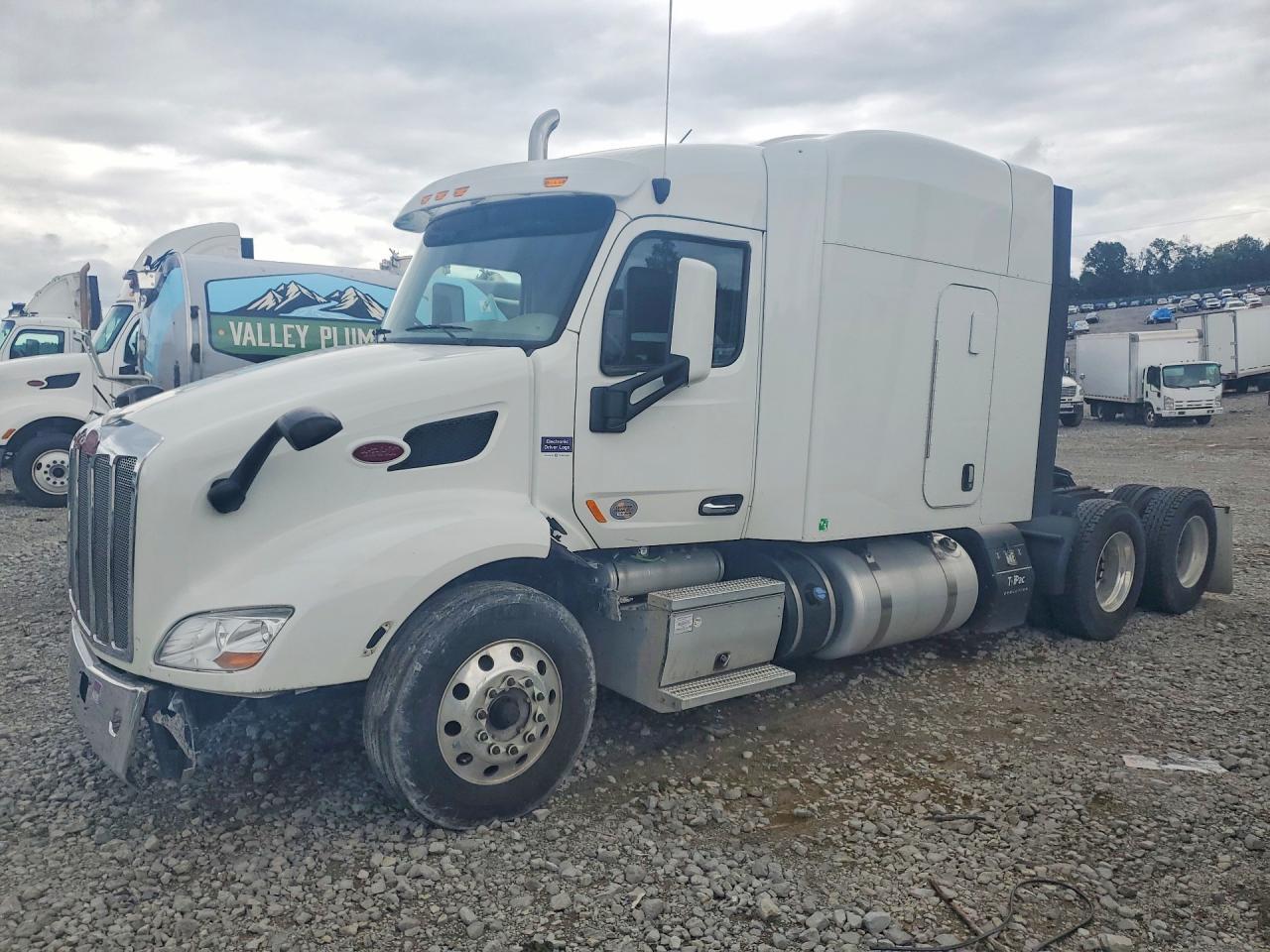 2021 Peterbilt 579-Semi Truck