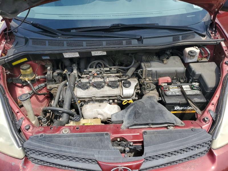 2004 Toyota Sienna le 7 Passenger
