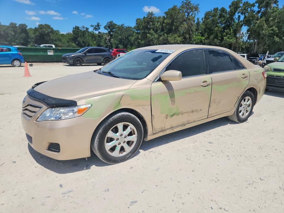 2011 Toyota Camry le