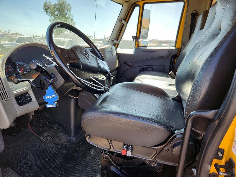 2016 International 4300 BOX Truck