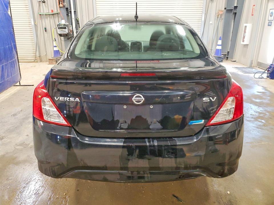 2015 Nissan Versa 1.6 sv