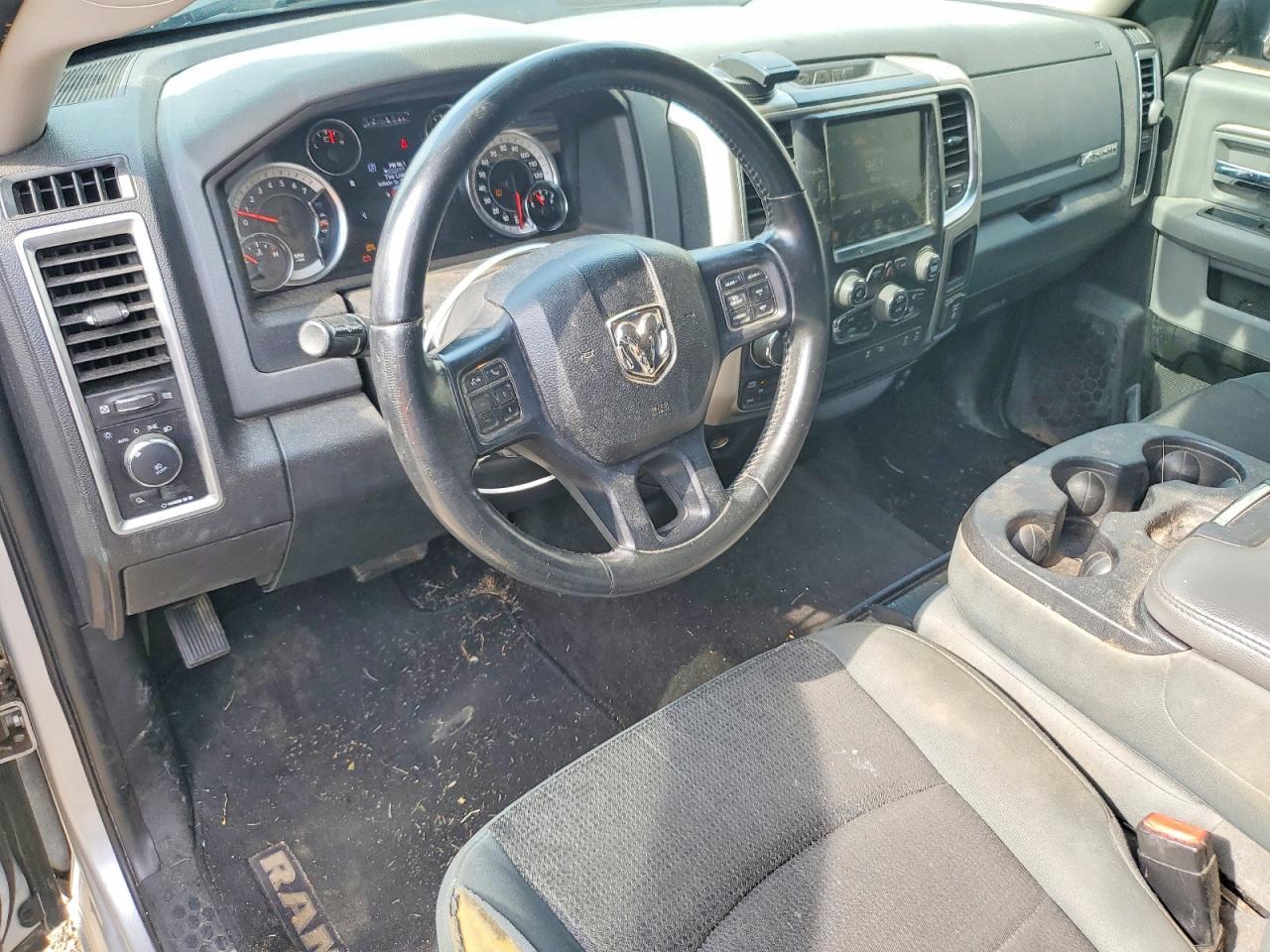 2017 Dodge RAM 1500 SLT