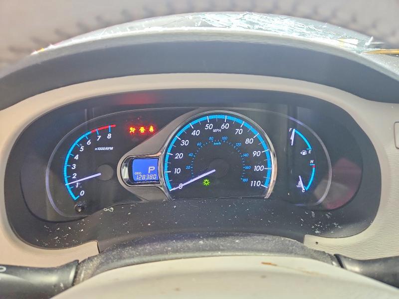 2011 Toyota Sienna xle 8-passenger