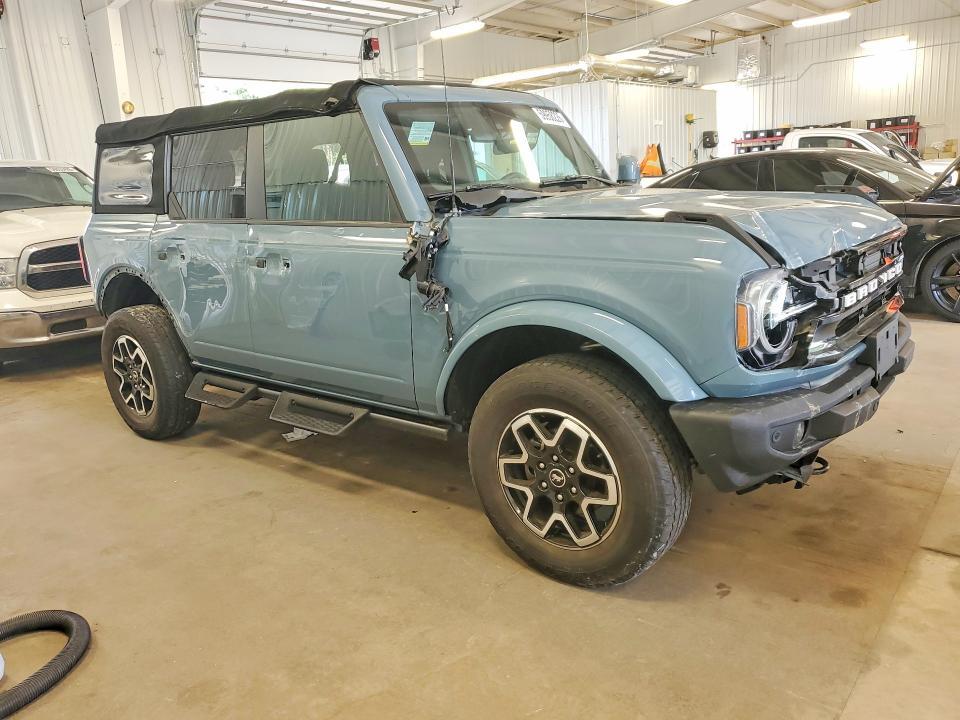 2022 Ford Bronco Base